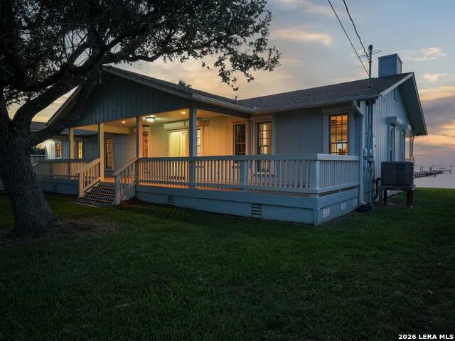 3633 Copano Drive Rockport, TX 78382