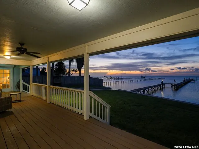 3633 Copano Drive Rockport, TX 78382