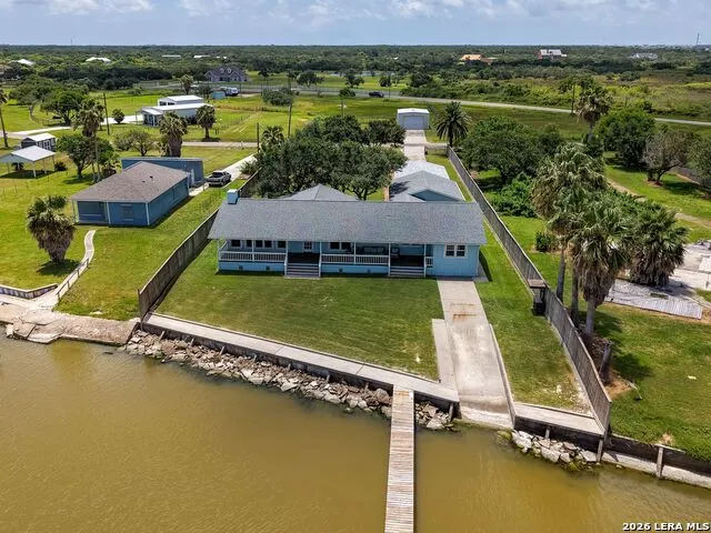3633 Copano Drive Rockport, TX 78382