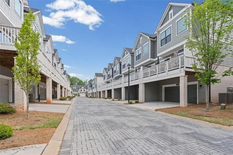 285 Walker Avenue Roswell, GA 30076