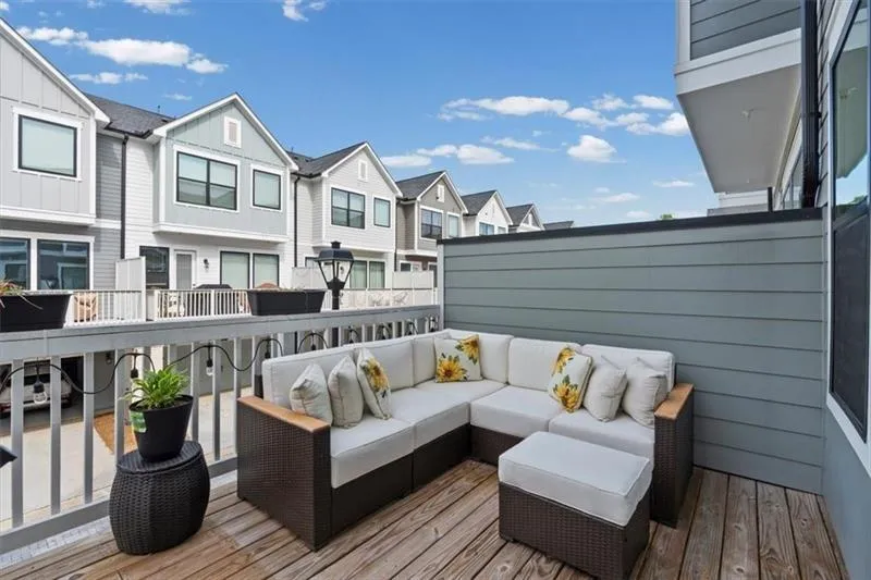 285 Walker Avenue Roswell, GA 30076