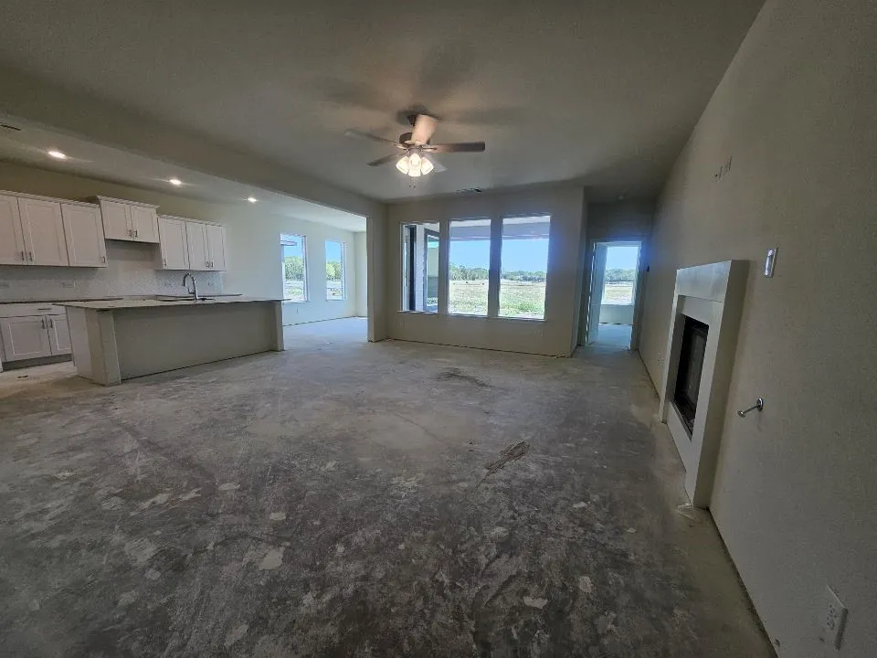 3006 Leopard Lane Ennis, TX 75119