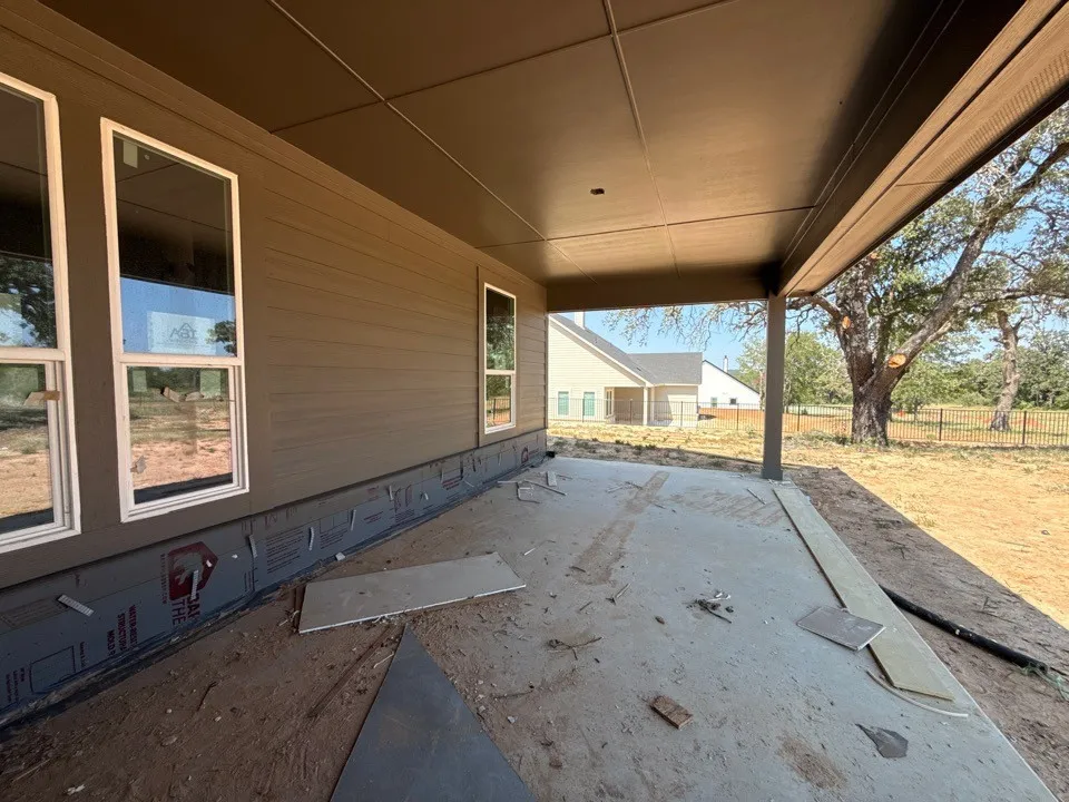 205 Oak Grove Way Springtown, TX 76082
