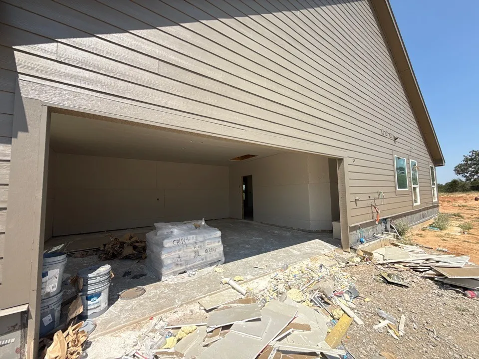205 Oak Grove Way Springtown, TX 76082