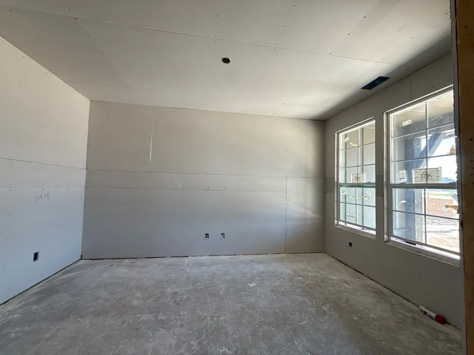 205 Oak Grove Way Springtown, TX 76082