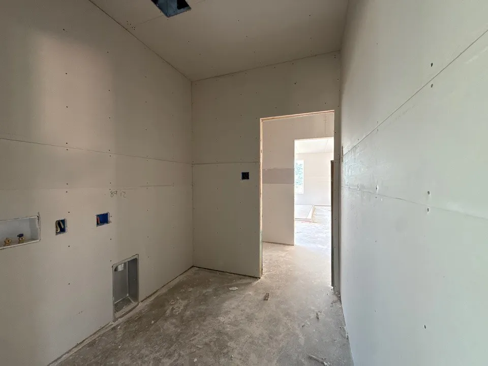 205 Oak Grove Way Springtown, TX 76082