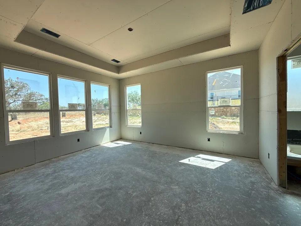 205 Oak Grove Way Springtown, TX 76082