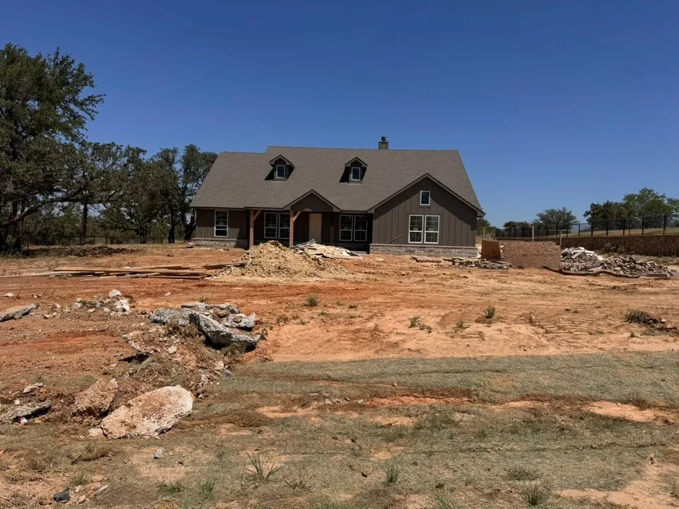 205 Oak Grove Way Springtown, TX 76082