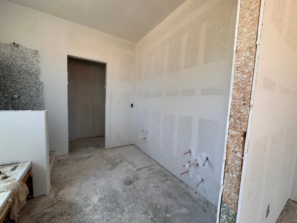 205 Oak Grove Way Springtown, TX 76082