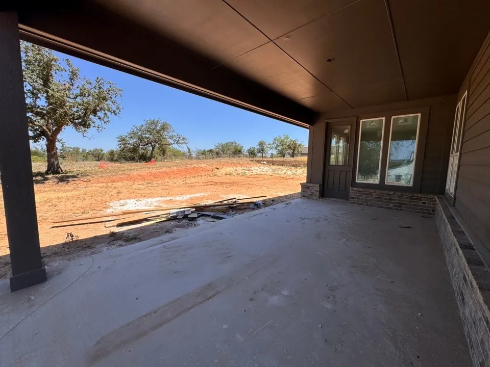 205 Oak Grove Way Springtown, TX 76082