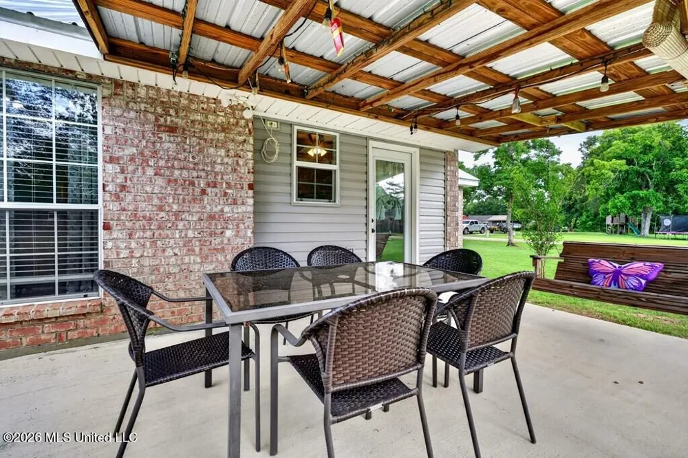 5 Reba Drive Carriere, MS 39426