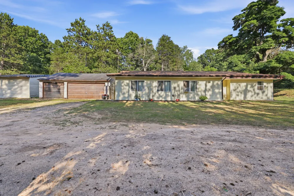13659 Krauskopf Road NE Sparta, MI 49345