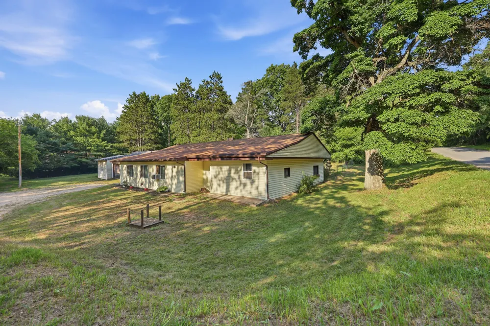 13659 Krauskopf Road NE Sparta, MI 49345