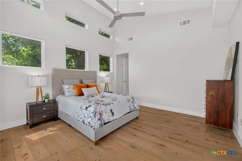 2905 E 5th Street #A Austin, TX 78702