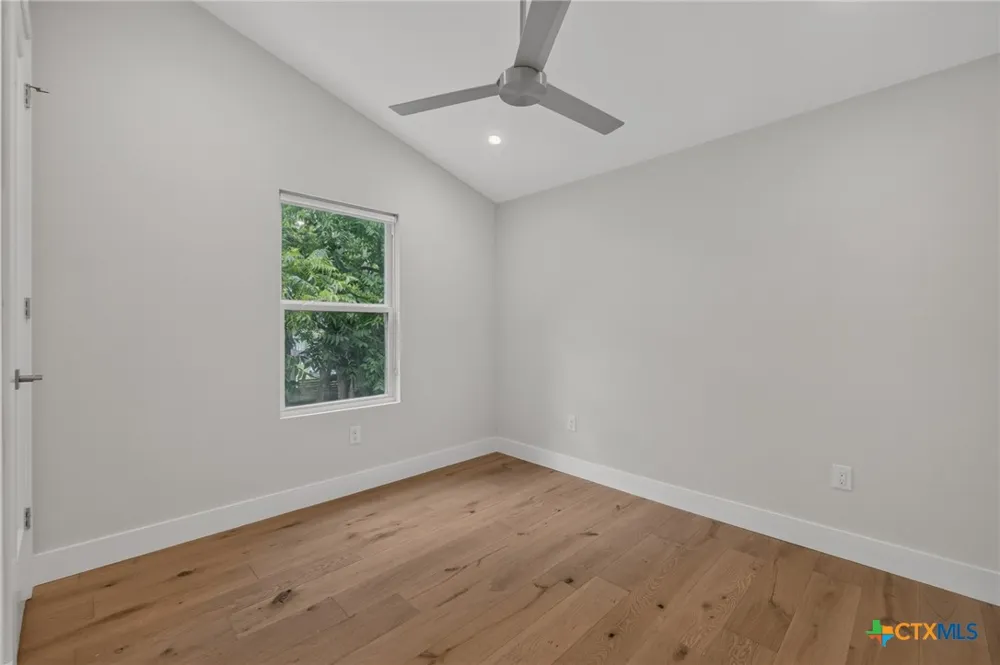 2905 E 5th Street #A Austin, TX 78702