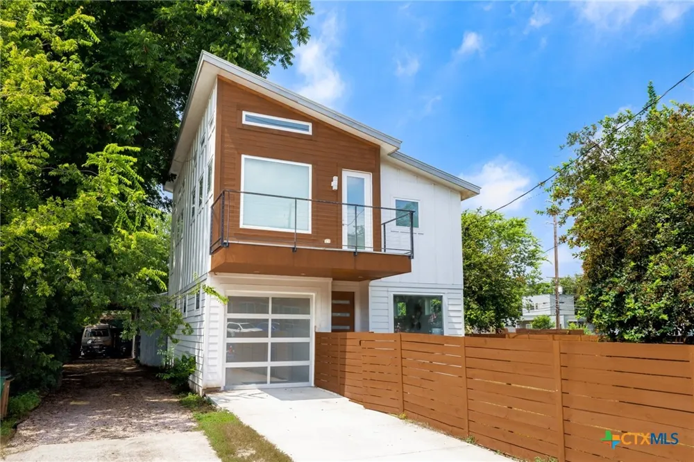 2905 E 5th Street #A Austin, TX 78702