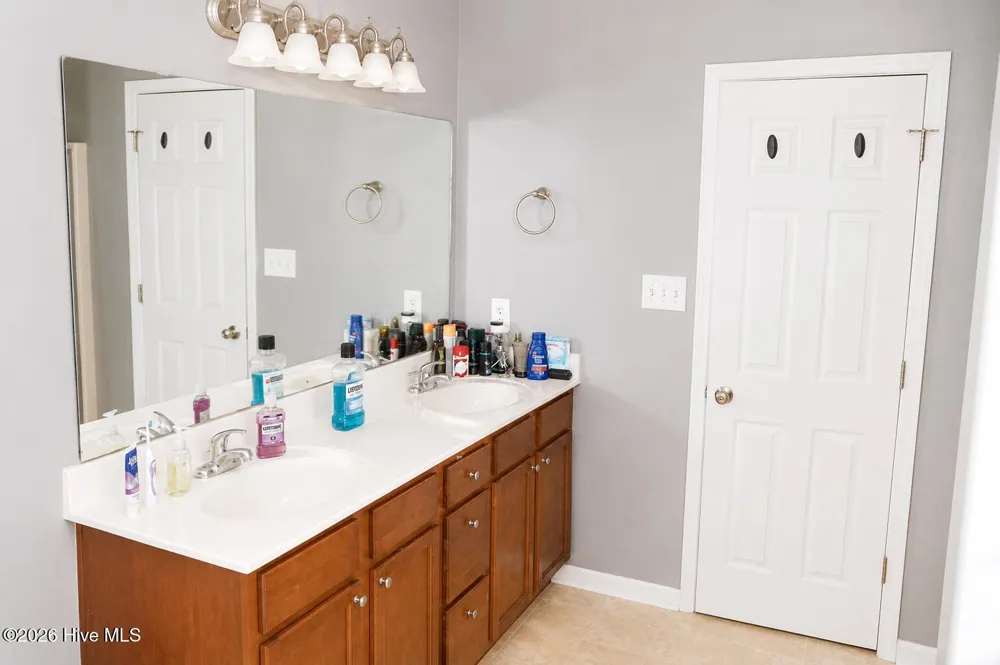 103 Amberwine Circle Richlands, NC 28574