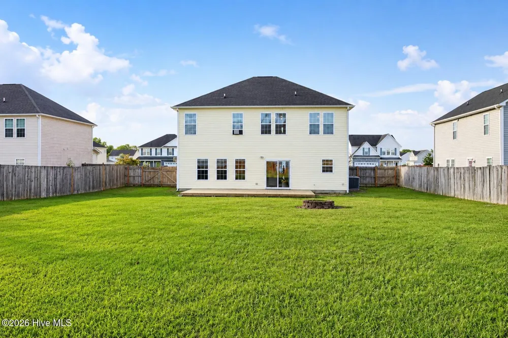 103 Amberwine Circle Richlands, NC 28574