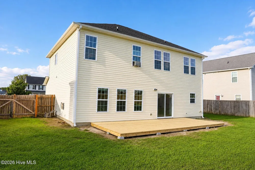 103 Amberwine Circle Richlands, NC 28574