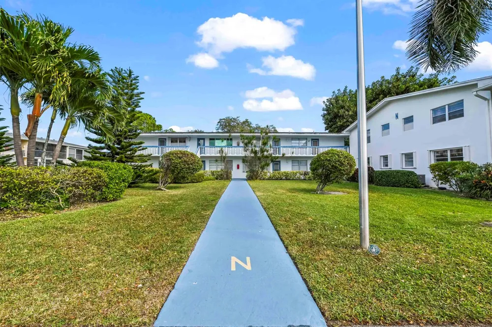 411 DURHAM Deerfield Beach, FL 33442