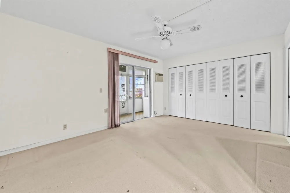 411 DURHAM Deerfield Beach, FL 33442