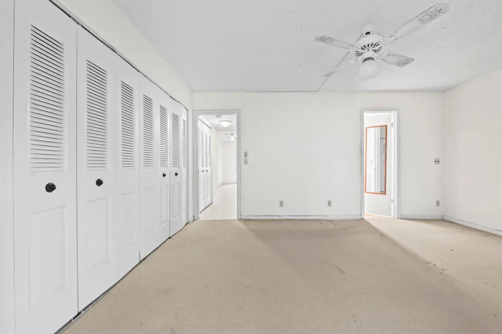 411 DURHAM Deerfield Beach, FL 33442