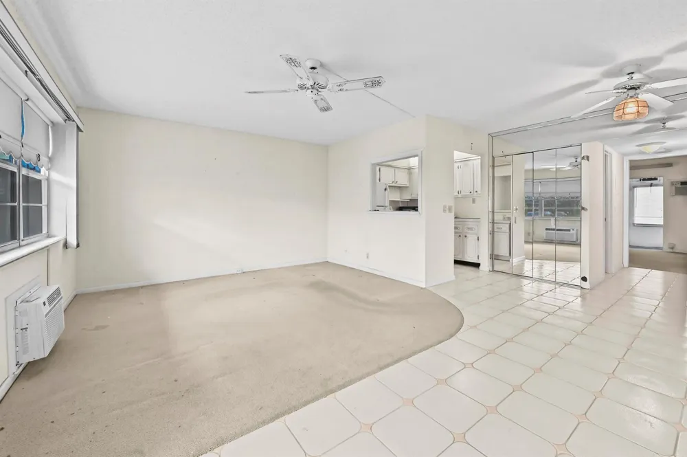 411 DURHAM Deerfield Beach, FL 33442