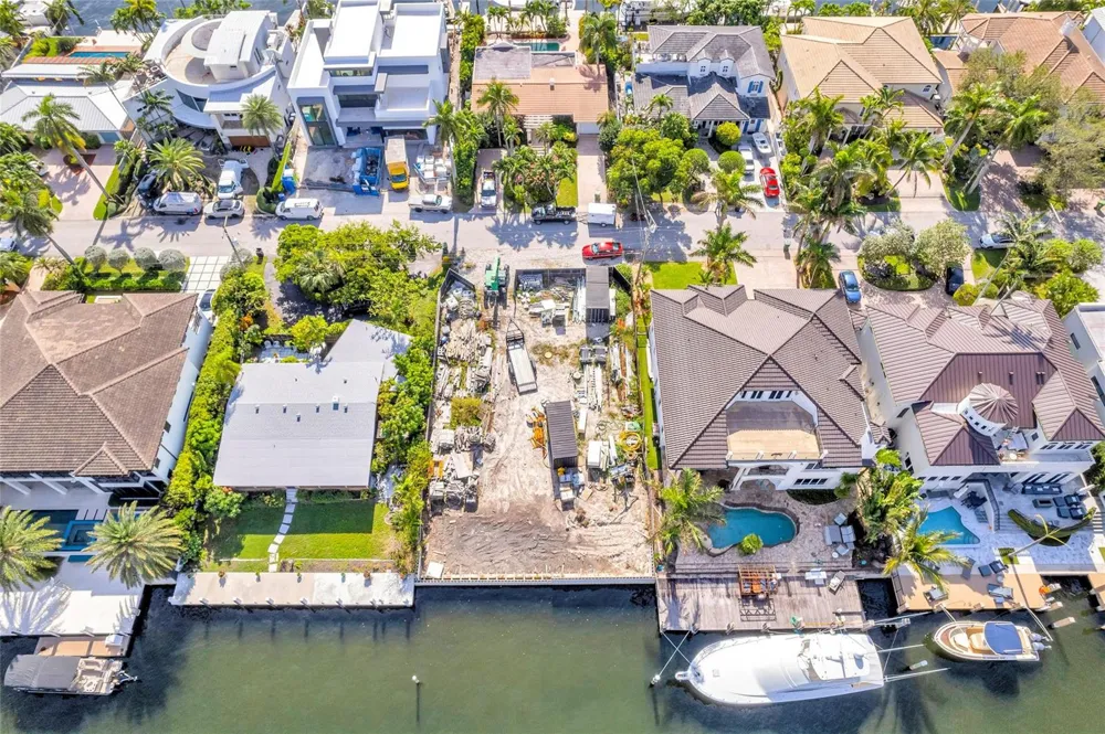 1725 SE 13TH STREET Fort Lauderdale, FL 33316