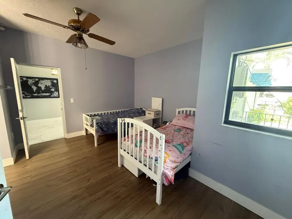 11 SUNSET LANE Lauderdale By The Sea, FL 33062