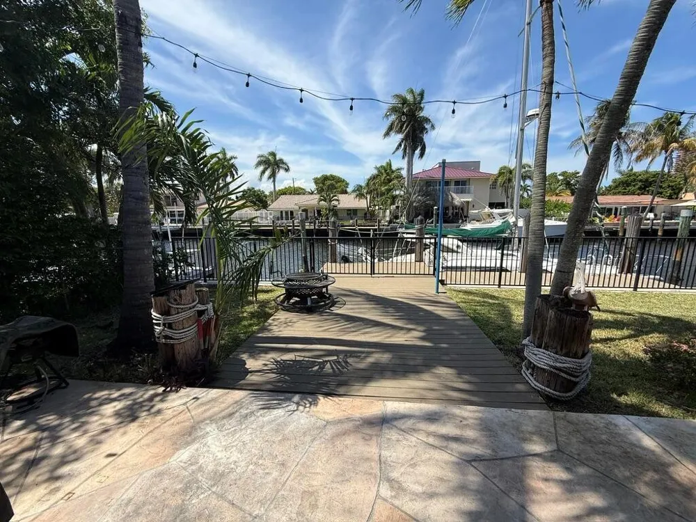 11 SUNSET LANE Lauderdale By The Sea, FL 33062