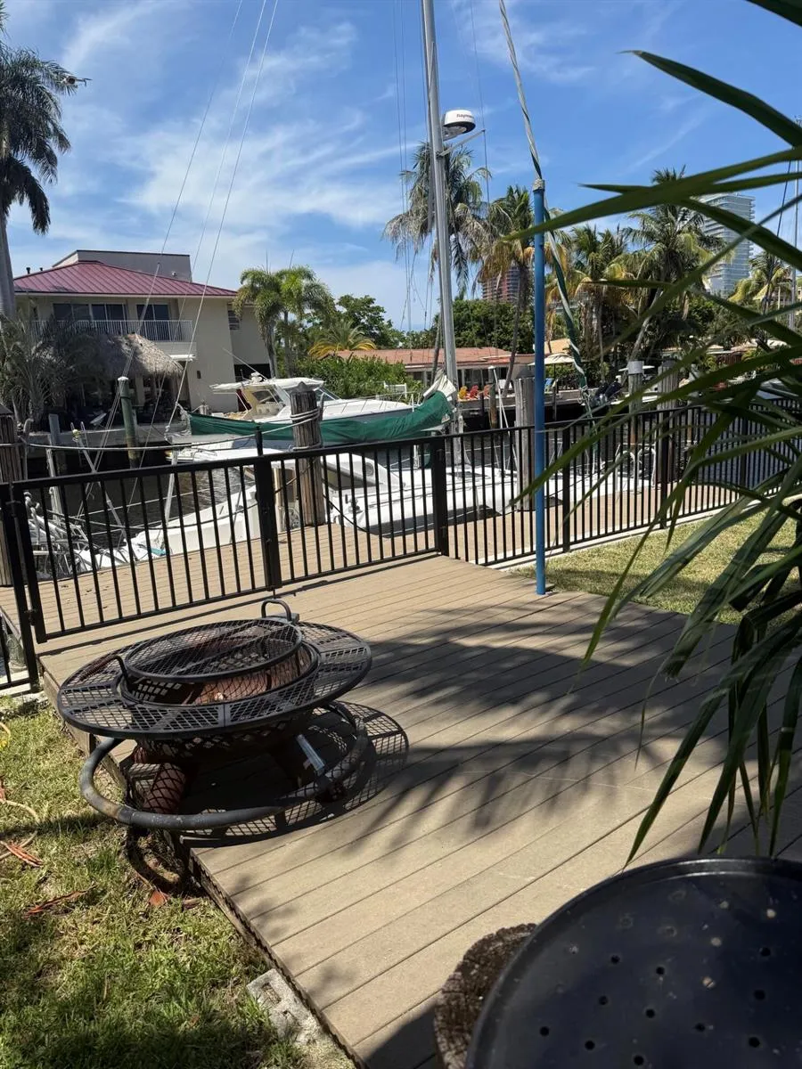 11 SUNSET LANE Lauderdale By The Sea, FL 33062