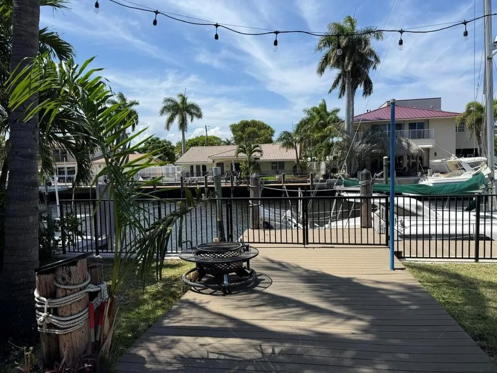 11 SUNSET LANE Lauderdale By The Sea, FL 33062