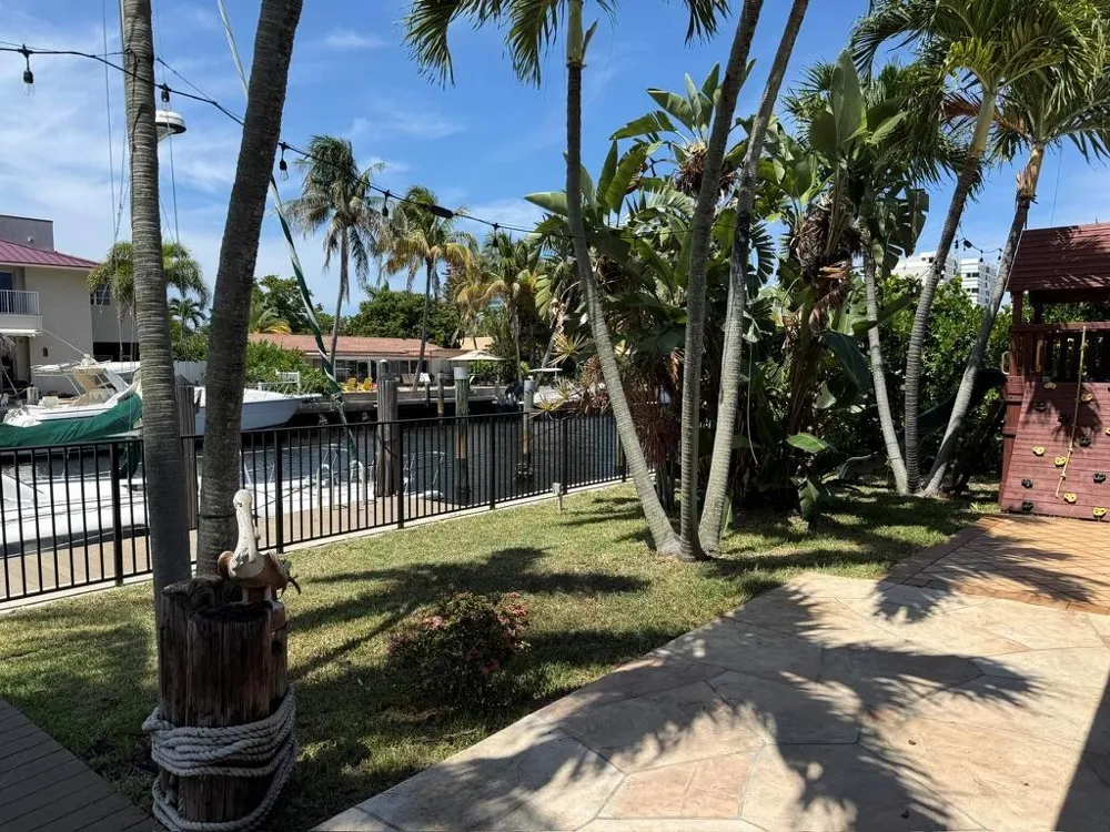 11 SUNSET LANE Lauderdale By The Sea, FL 33062