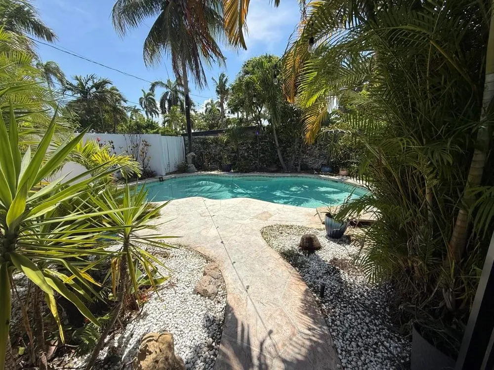 11 SUNSET LANE Lauderdale By The Sea, FL 33062