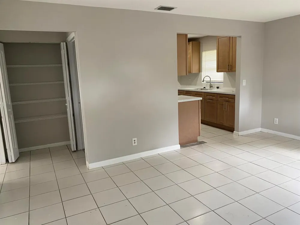 4714 Summit Villas West Palm Beach, FL 33415