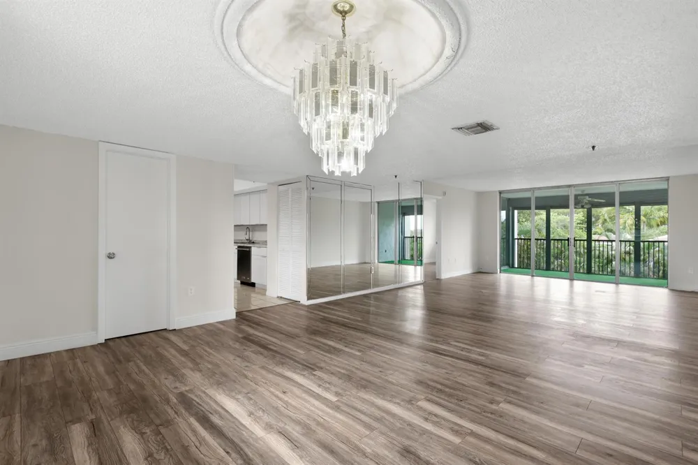 3940 INVERRARY BOULEVARD #404-A Lauderhill, FL 33319