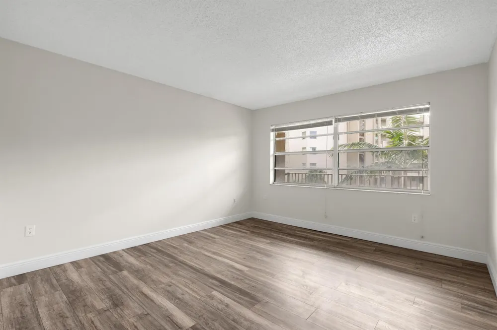 3940 INVERRARY BOULEVARD #404-A Lauderhill, FL 33319