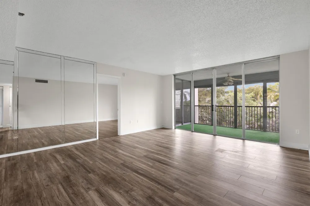 3940 INVERRARY BOULEVARD #404-A Lauderhill, FL 33319