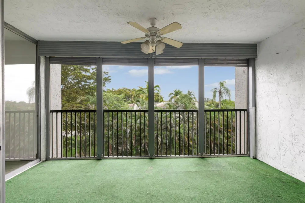 3940 INVERRARY BOULEVARD #404-A Lauderhill, FL 33319