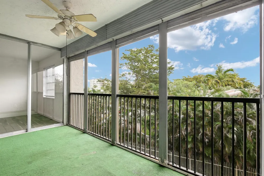 3940 INVERRARY BOULEVARD #404-A Lauderhill, FL 33319