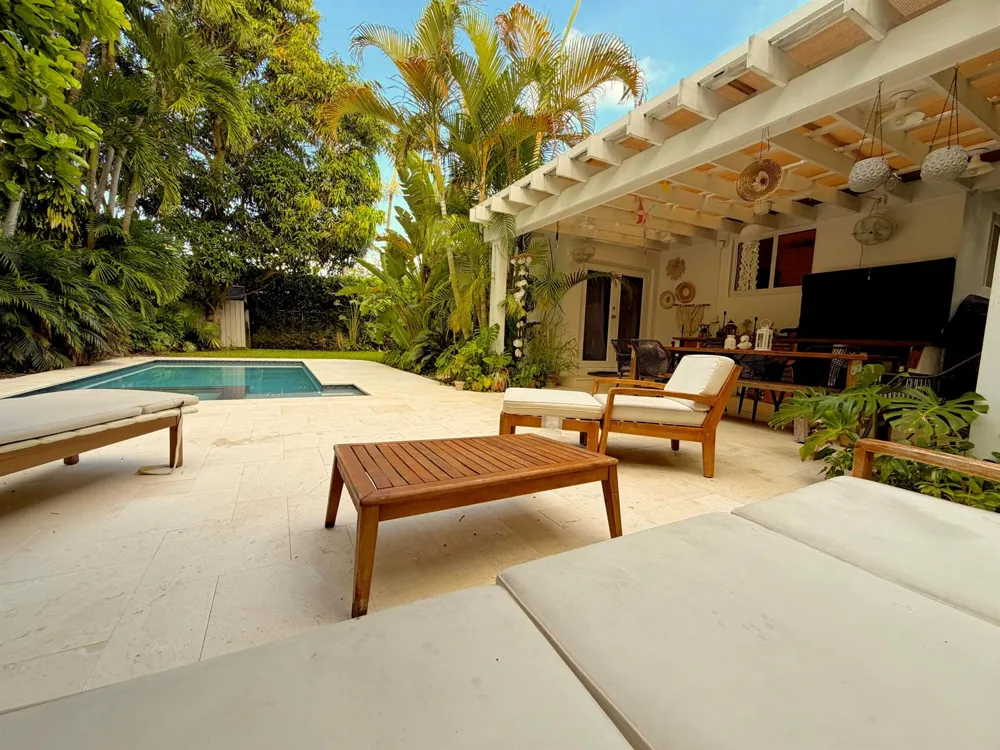 67 NW 97 th Street Miami Shores, FL 33150