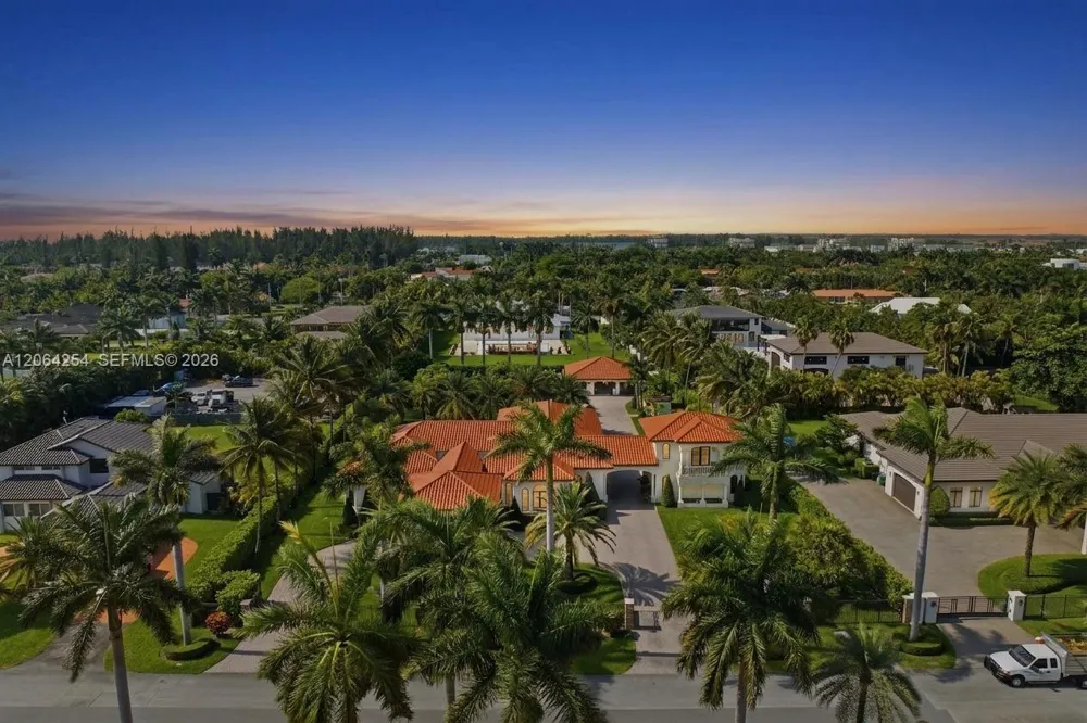 10181 NW 131st St Hialeah Gardens, FL 33018