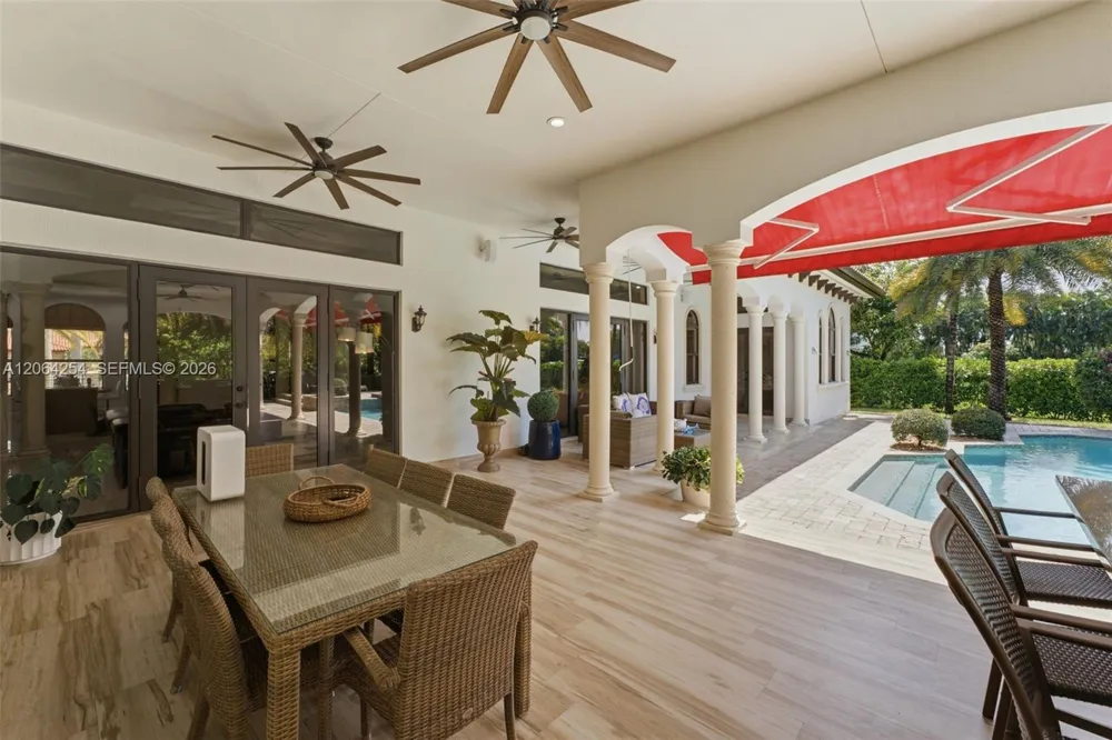 10181 NW 131st St Hialeah Gardens, FL 33018