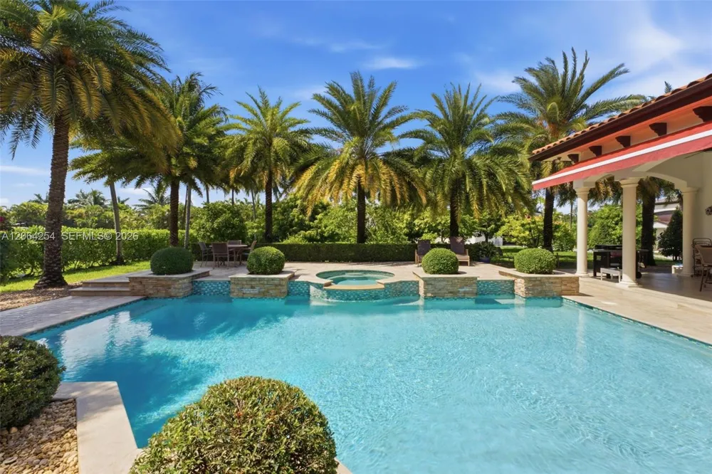 10181 NW 131st St Hialeah Gardens, FL 33018