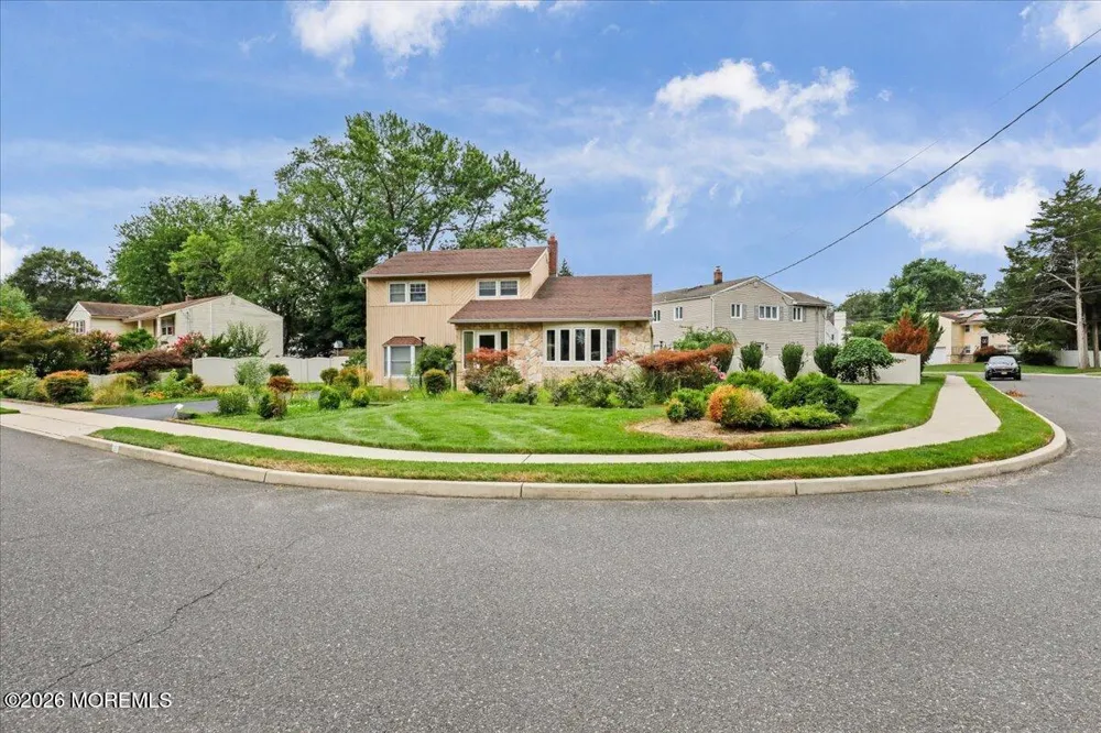 20 Eisele Avenue Ocean, NJ 07712