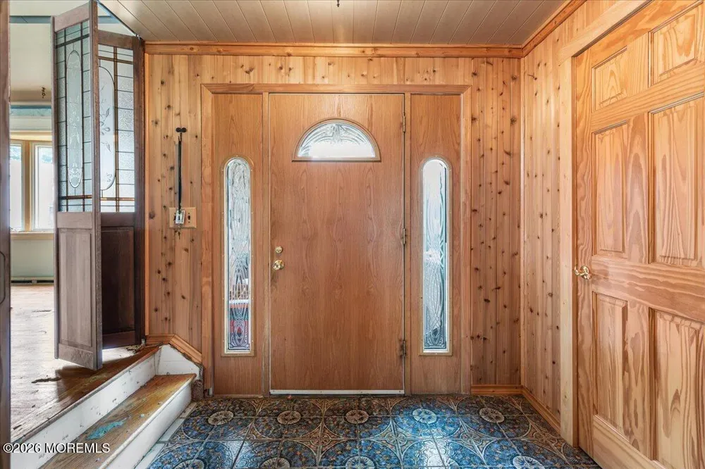 20 Eisele Avenue Ocean, NJ 07712