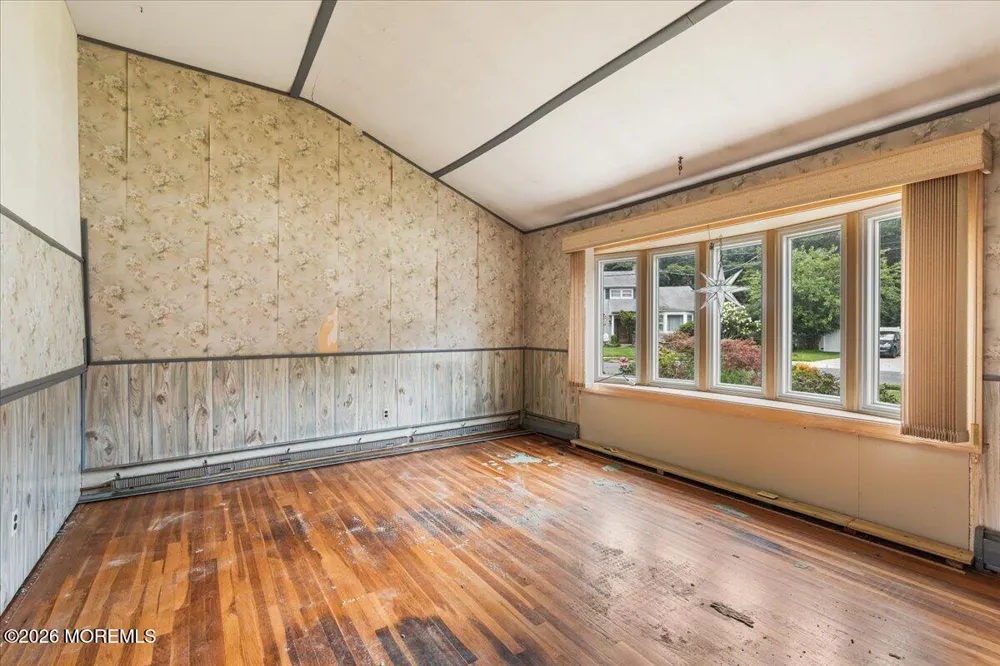 20 Eisele Avenue Ocean, NJ 07712