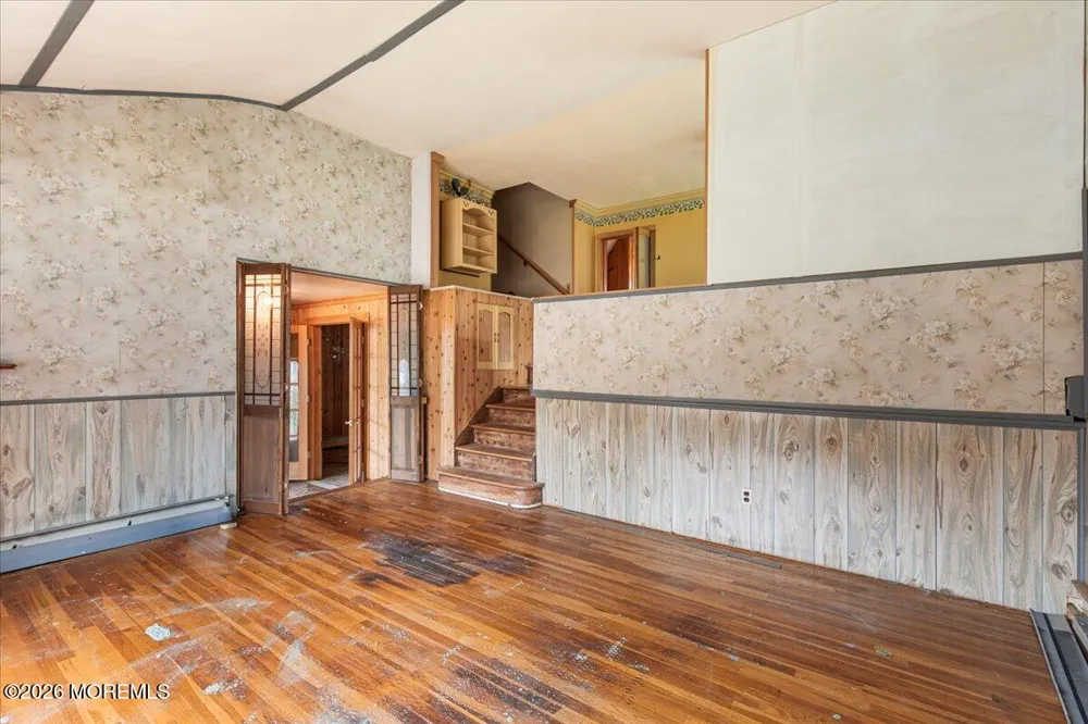 20 Eisele Avenue Ocean, NJ 07712