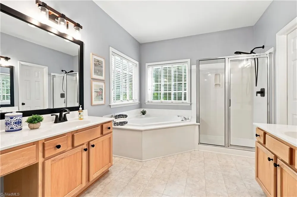6025 Habersham Drive Kernersville, NC 27284