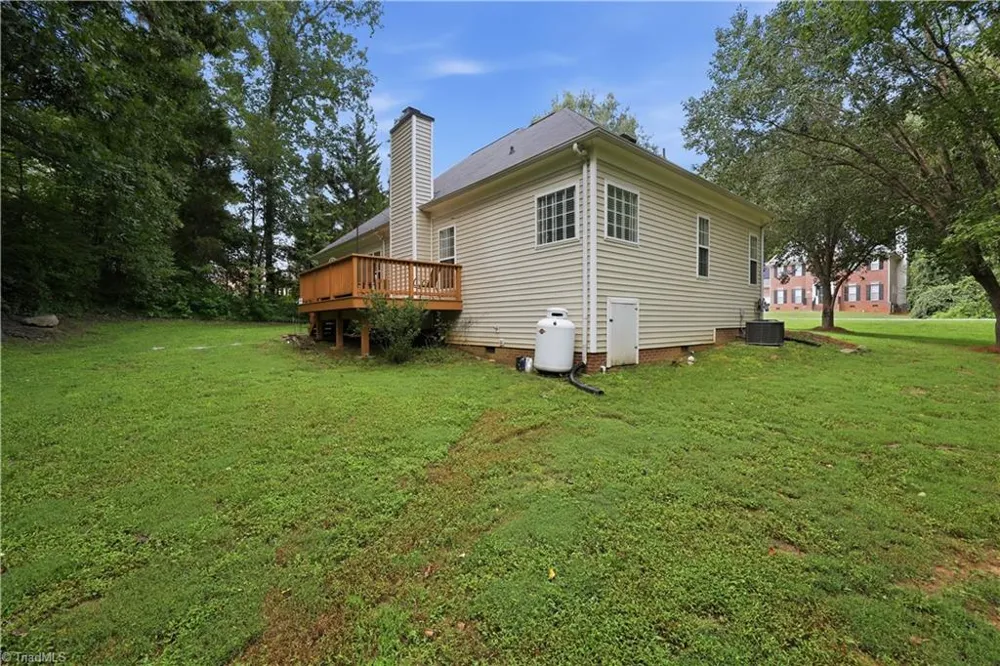 6025 Habersham Drive Kernersville, NC 27284